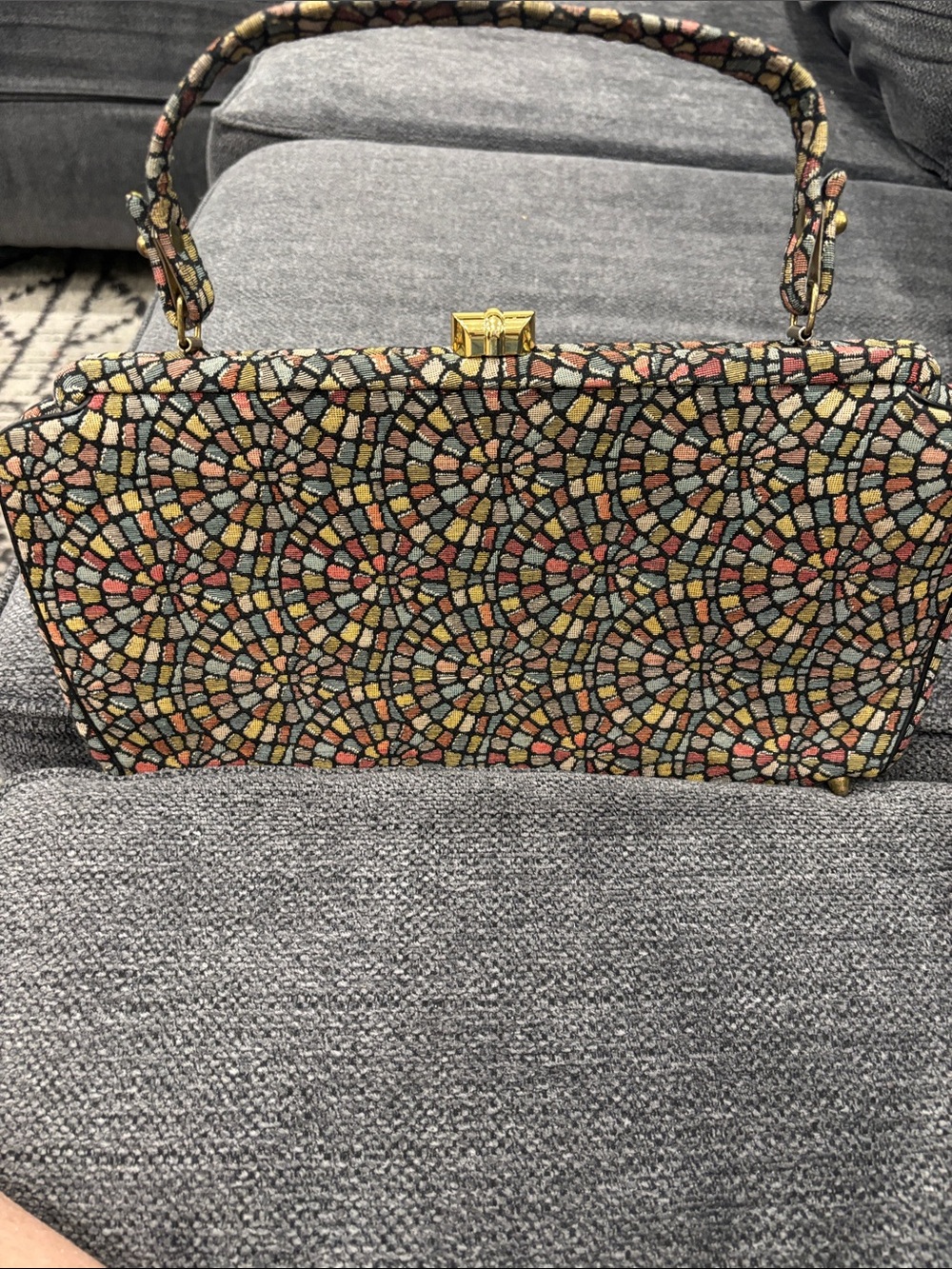 This item is an authentic mid-century vintage handbag Stylecraft Miami